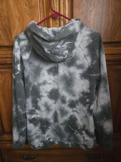 Lululemon women's M.