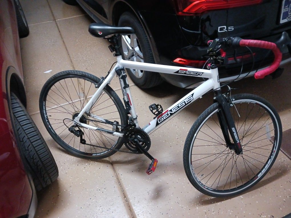 Genesis Saber 700c 21 Speed Roadbike (Mens)
