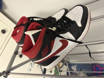 Size 8 - Air Jordan 1 Retro OG & Size 7 1/2 Jordan Access