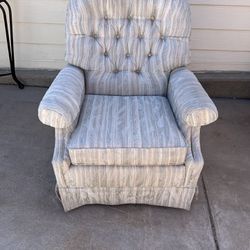 La-Z-Boy Rocker / Swivel Chair