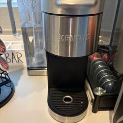 Keurig Coffee Machine 