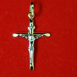 14kt Gold Cross Pendant 