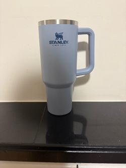 Stanley missing top
