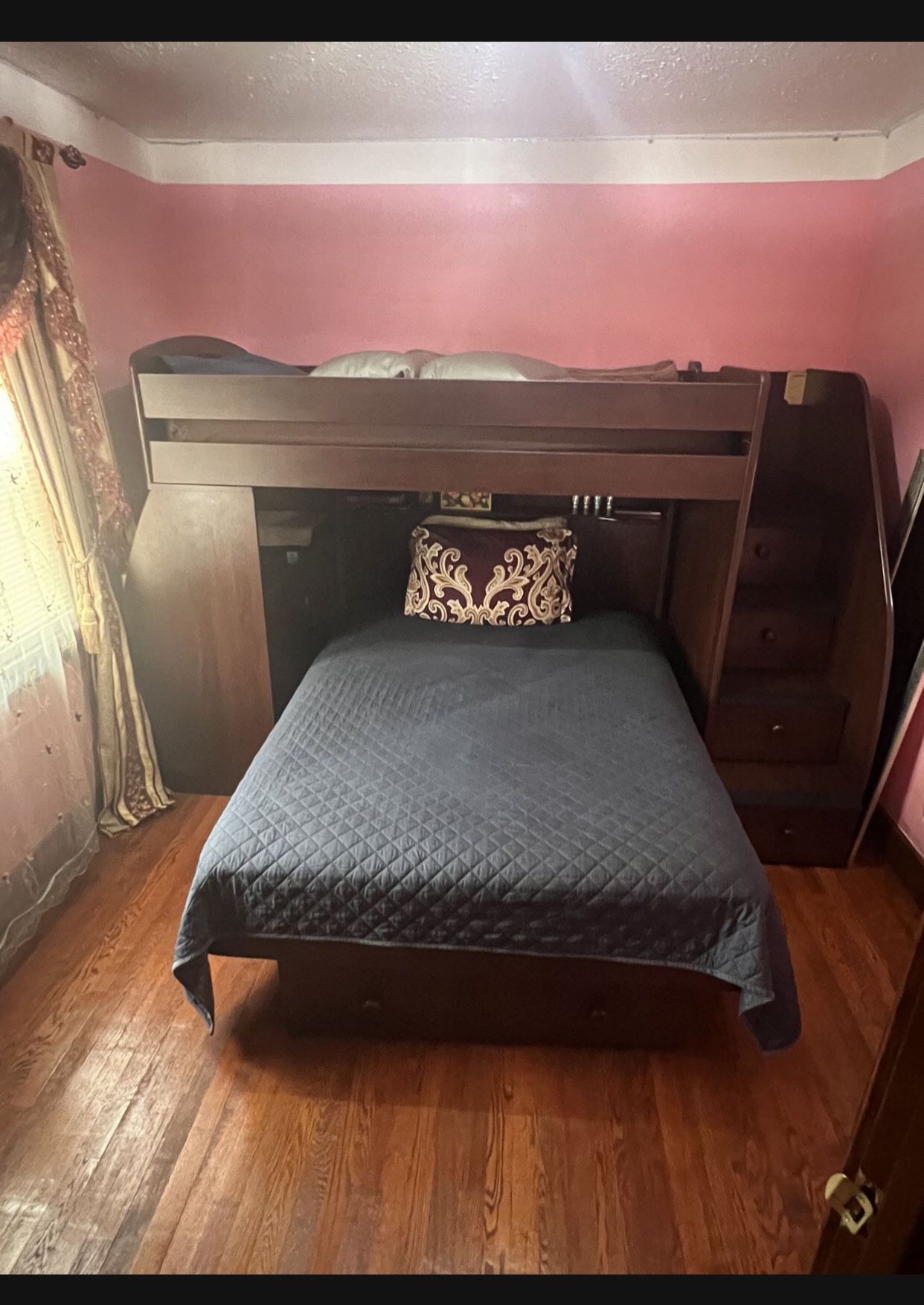 Bunk Bed 650$ Or Best Offer.