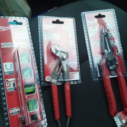 Milwaukee Level, Slip Jaw Pliers And Mult Pliers 