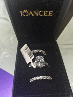Engagement Ring w/ 2 Bands