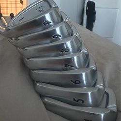 Miura CB-302 4-PW Project X LZ 5.5 with GP Tour Velvet Std Grips