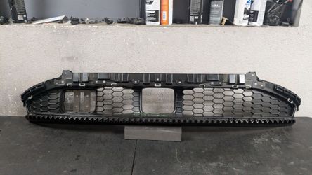2025-2026 AUDI Q5 LOWER GRILL OEM #10095