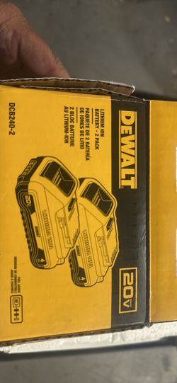 DEWALT 20V Max Lithium Ion Battery Pack DCB24