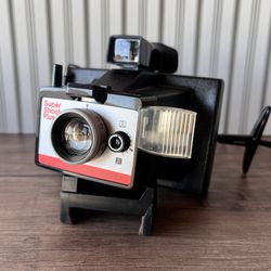 vintage black Polaroid Super Shooter Plus Land Camera