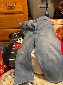Women’s size 12, Gloria Vanderbilt, Capri jeans