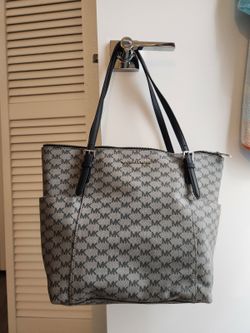 Michael kors tote/shoulder bag