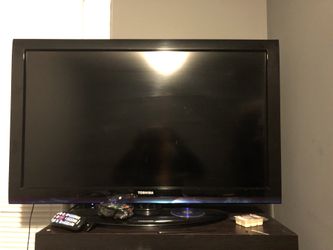 42” TOSHIBA
