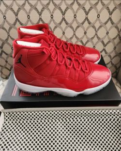 Jordan 11s win like 96 size 12M (NEW)