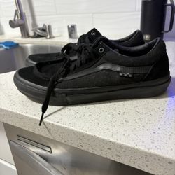 Men’s 10.5 Vans 