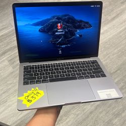 MacBook Pro 2017 256gb 8ram 