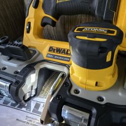 ATOMIC 20V MAX Cordless Brushless Compact 1-3/4 in Bandsaw (Tool Only)