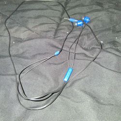 Skull Candy Earbuds With Mic