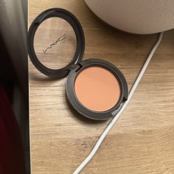 MAC blush