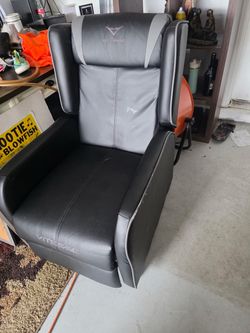 Vitesse Gaming Recliner Chair