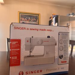 Singer Promise II 1512 Electric Sewing Machine - 13 Built-In Stitches - Automatic Threading