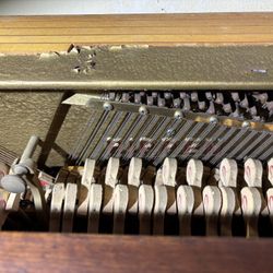 Used Piano 