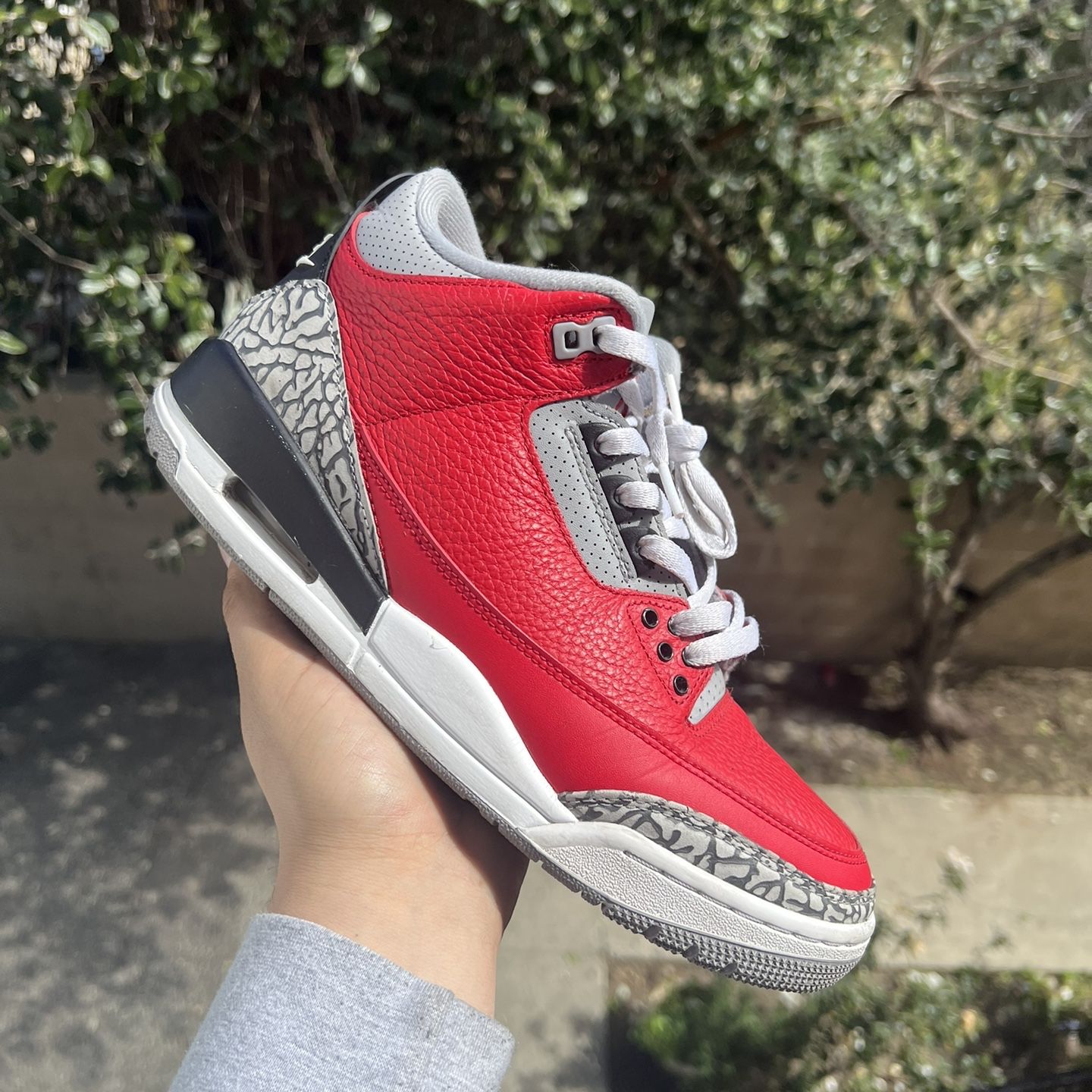 Jordan 3 Se Unite Fire Red for Sale in Wilmington, CA - OfferUp