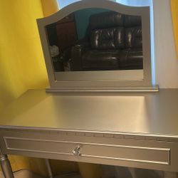 Silver 3 Pc Vanity