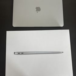 MacBook Air M1 Chip - 256GB Silver