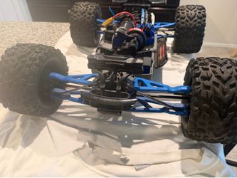 Traxxas E-Revo 1/8 scale Blue& Green Body