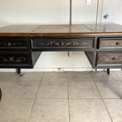 Your Next Home Office Desk