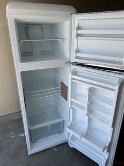 Galanze Refrigerator/new