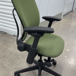 Steelcase Leap V2
