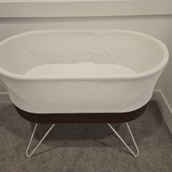 Snoo Bassinet With S,M,L Swaddles