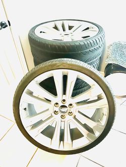 Lionhart tire set
