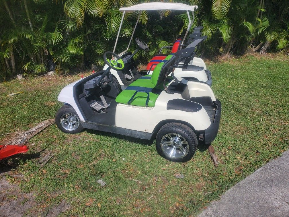 Yamaha Golf Cart ( gas and fast)