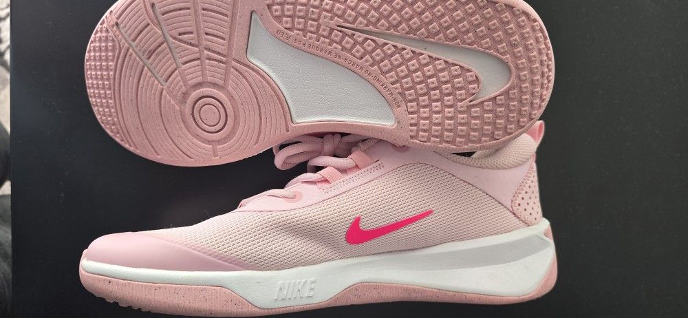 Nike Size 7youth In Great Condition 