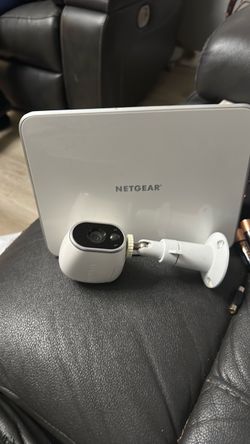 Netgear Arlo Wireless Security Camera with Mount