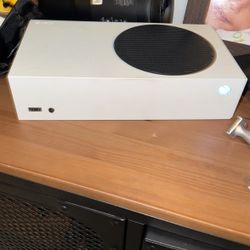 Xbox One S NEW