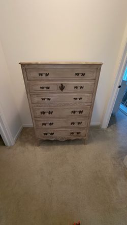 Vintage 6 Drawer Dresser