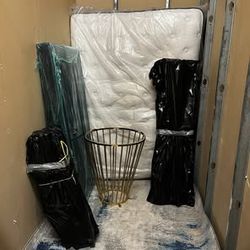 Queen Beautyrest mattress with pillowtop!