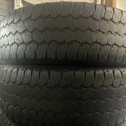 275 70 18 GOODYEAR  WRANGLER   MATCHING PAIR  $80 for the 2 tires