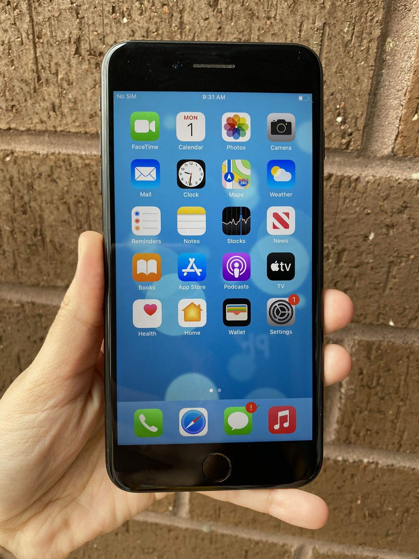 iPhone 7 Plus - 32 GB - Unlocked For Worldwide Use