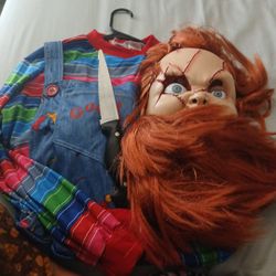 Chuckycostume 