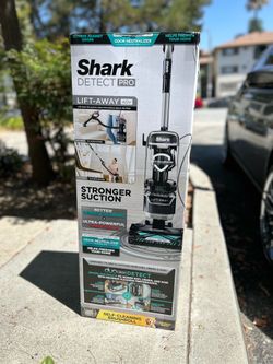 Shark Detect Pro Lift Away ADV, shark vacuum cleaner, shark lift away, shark navigator, upright vacuum cleaner new