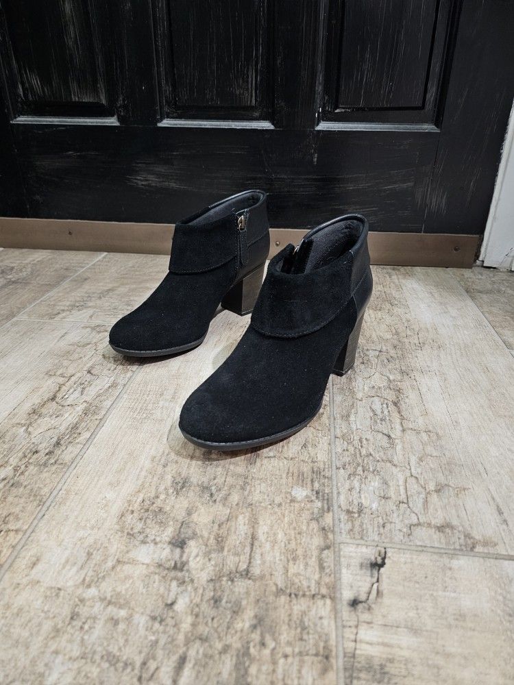 Women's Clark's Leather Zip Boots