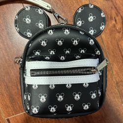 Loungefly Mini Disney Wristlet 