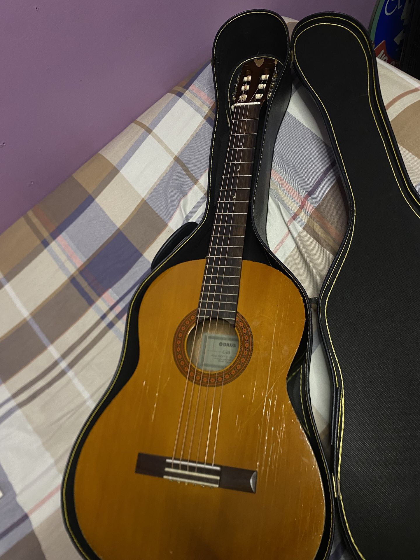 Yamaha Accoustic Guitar