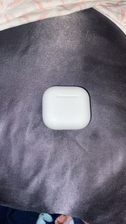 Brand new air pods 4