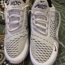 Nikes Side 6 Perfect Condition 